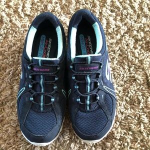 Skechers air cooled memory foam shoes.  Never worn